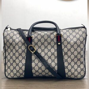 ❌ SOLD ❌ 💙 VINTAGE GUCCI LARGE NAVY BOSTON BAG

  ‼️PRICE IS FIRM‼️